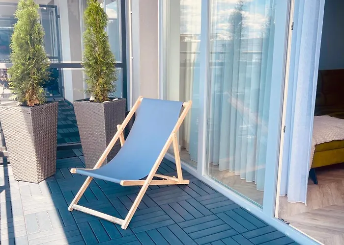 Apartcentrum-Charlotte -Parking-Air Conditioning